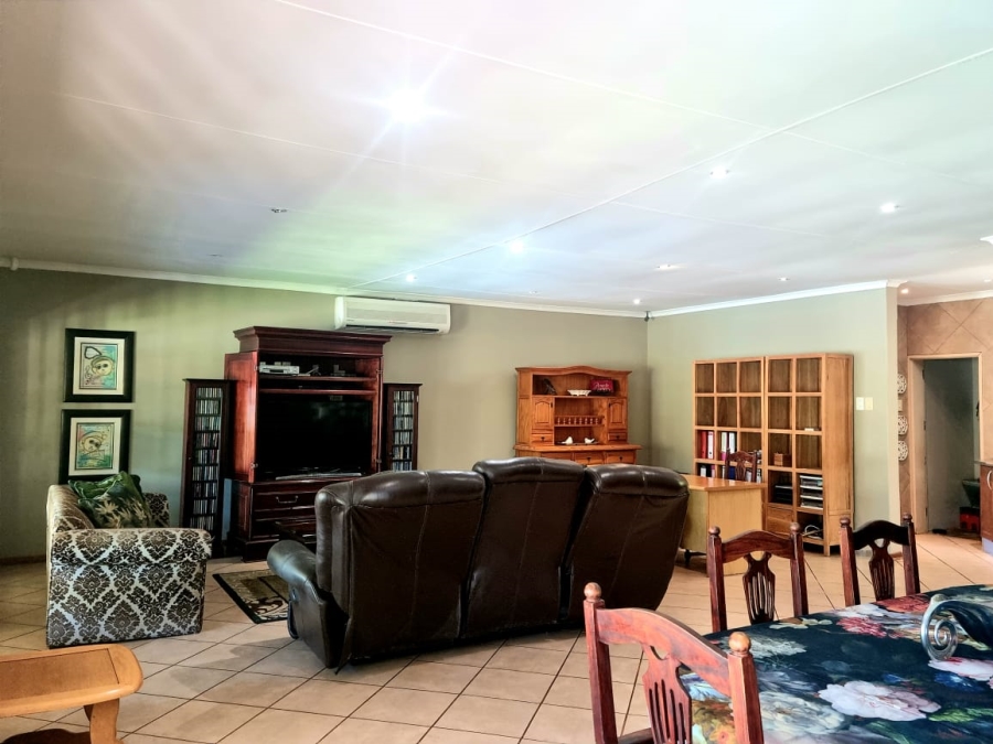 3 Bedroom Property for Sale in Labram Northern Cape